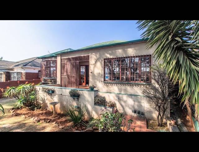 3 BEDROOM HOUSE FOR SALE IN KENSINGTON